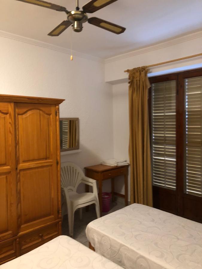 Hotel Casa De Huespedes El Almendro à Ibiza Extérieur photo