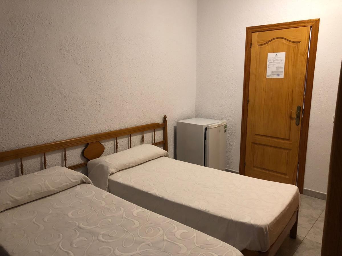 Hotel Casa De Huespedes El Almendro à Ibiza Extérieur photo